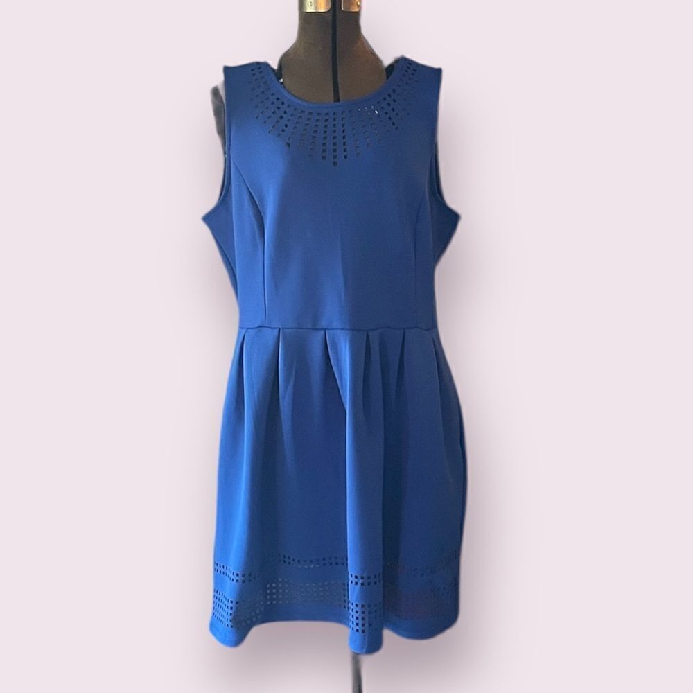 Apt. 9 | Women's Laser-Cut Fit & Flare Scuba Dress - Picture 3 of 8